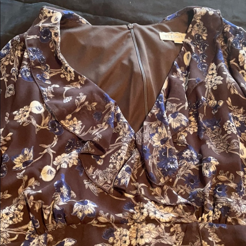 Spring dress - Picture 2 of 4